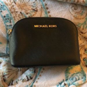 🌸 Small Michael Kors Makeup Bag 🌸